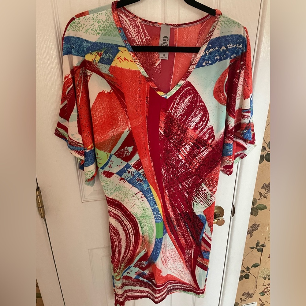 Go Couture V-Neck Abstract Print Tunic in Red, Blue & Green.Made in USA